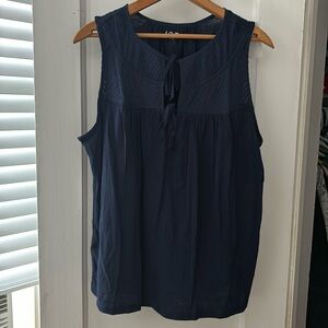 Loft sleeveless blouse never been worn